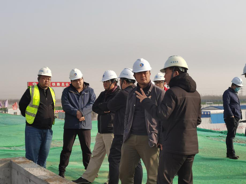 劉旭軍到二直管德州慶云項(xiàng)目視察工作.png