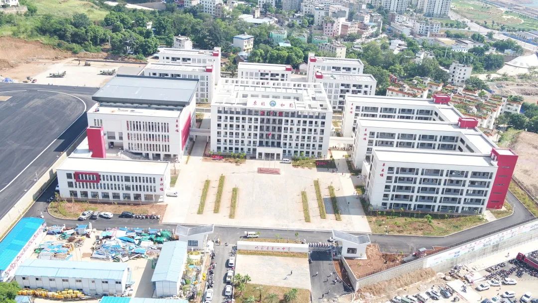 巧家縣第四中學(xué)新校區(qū)正式“啟航”，迎來首批學(xué)生！8.jpg