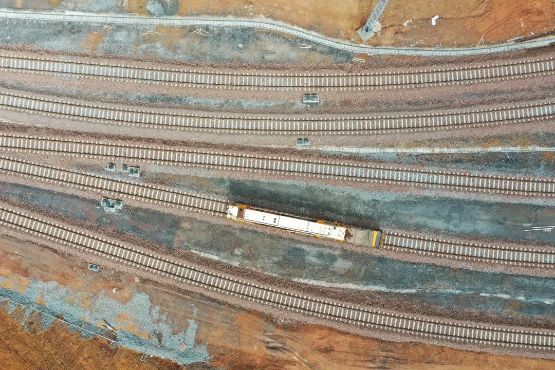 1667178610500694.jpg 2022-10-28-祥云鐵路專用線項目成功驗收2.jpg