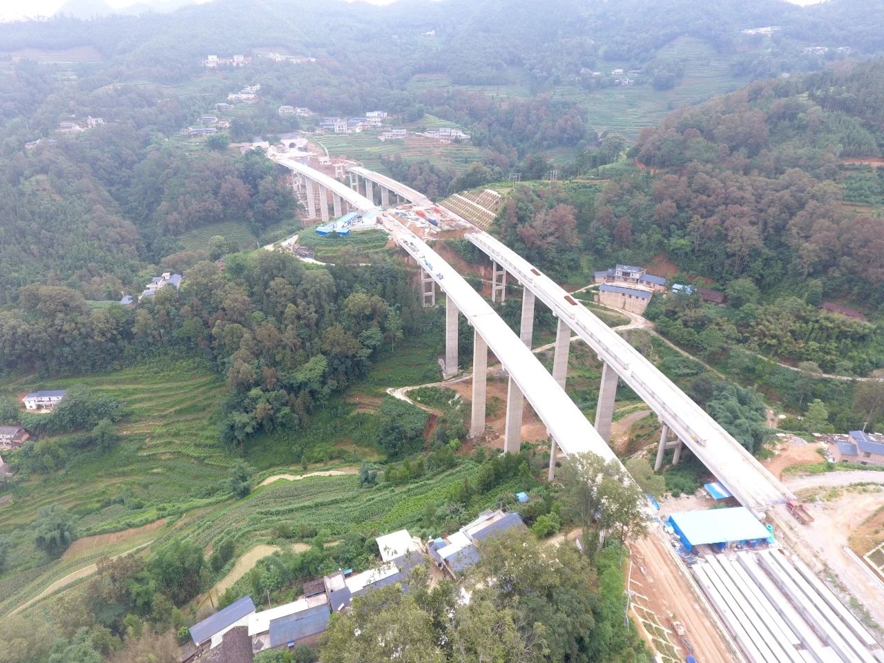 1720056748608030.jpg 1720056748608030.jpg